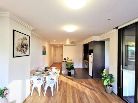 Cozy Spacious Home In Sydney Olympic Park - Accommodation Kalgoorlie 3