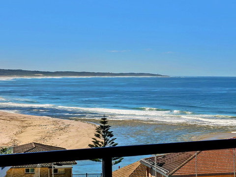 Crystal Views 24 - Accommodation Kalgoorlie 0