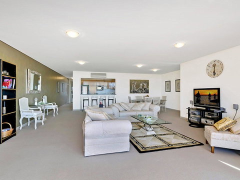 Crystal Views 24 - Accommodation Kalgoorlie 1