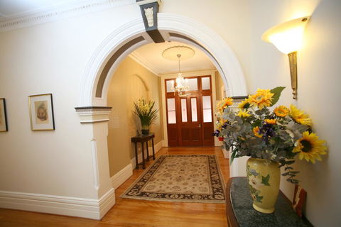 Darcy's Hotel - Accommodation Kalgoorlie 0