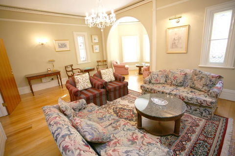 Darcy's Hotel - Accommodation Kalgoorlie 2