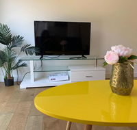 Delicate and Cozy Bedroom in Bentleigh East - Accommodation Kalgoorlie