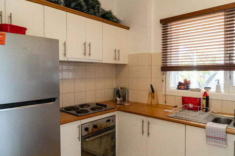 Delightful 3 Bedroom Apartment Near Chapel Street In St Kilda - Accommodation Kalgoorlie 2