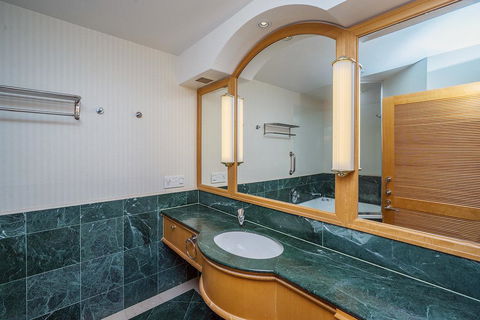 Deluxe Ocean Views - Accommodation Kalgoorlie 2