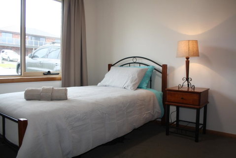 DevonPORT VIEWS!!! - Accommodation Kalgoorlie 3
