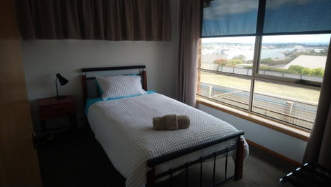 DevonPORT VIEWS!!! - Accommodation Kalgoorlie 2