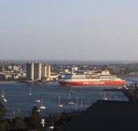 DevonPORT VIEWS - Accommodation Kalgoorlie