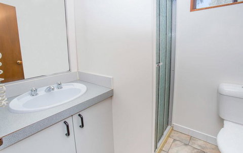 Discovery Parks - Lake Hume - Accommodation Kalgoorlie 3