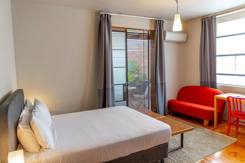 Dive Hotel - Accommodation Kalgoorlie 1