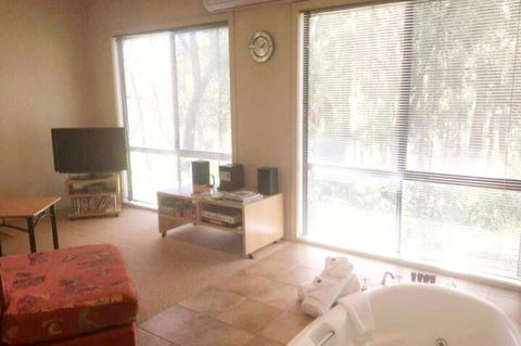 Do You Have To Self Isolate Do It In Peace & Tranquility - Accommodation Kalgoorlie 1