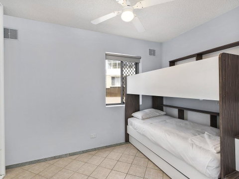 Dolphin Court 4 - Accommodation Kalgoorlie 3