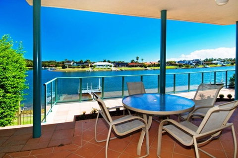 Dolphins 2 7 Commodore Crescent - Accommodation Kalgoorlie 1