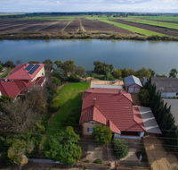 Doreen's - Accommodation Kalgoorlie