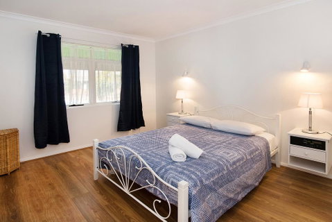 Dunsborough Town Units - Accommodation Kalgoorlie 3