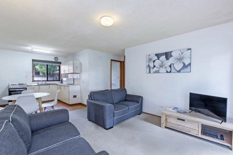Eastern Beach Unit #1 - Accommodation Kalgoorlie 2