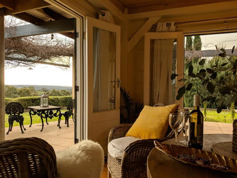 El Camino Country Cottage With Terrace And Stunning Views - Accommodation Kalgoorlie 0