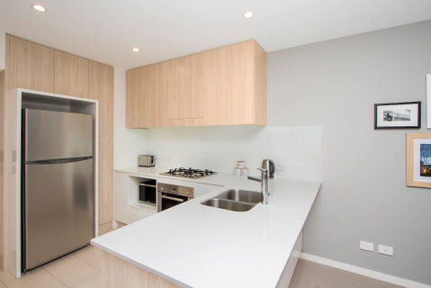Elite Elegance 2BR@Hamilton APT With Parking - Accommodation Kalgoorlie 1
