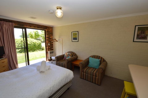 Ellswood 1 - Accommodation Kalgoorlie 1