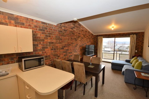 Ellswood 6 - Accommodation Kalgoorlie 1