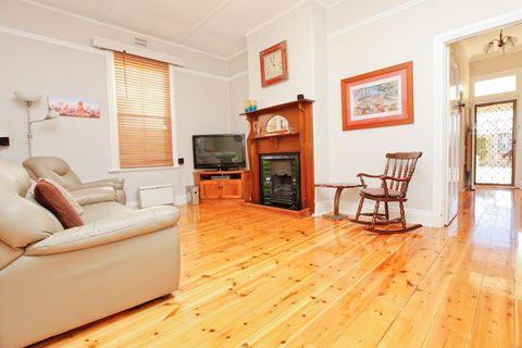 Emaroo Cottages Broken Hill - Accommodation Kalgoorlie 3