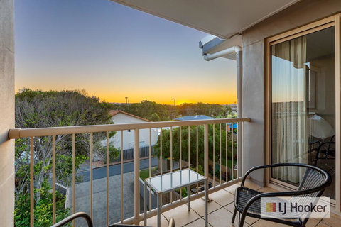 EXCLUSIVE OCEAN VIEW PENTHOUSE ON MARINE PARADE - Accommodation Kalgoorlie 2