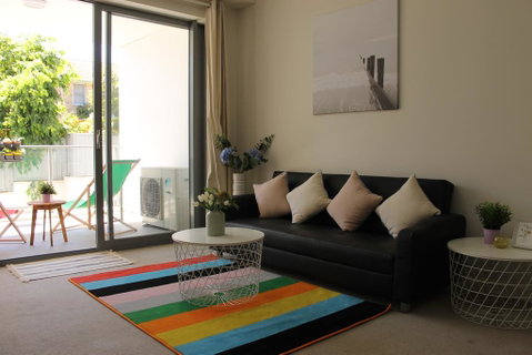Exquisite Family Home +Parking, Close To CBD - Accommodation Kalgoorlie 1
