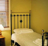 Eyre House - Accommodation Kalgoorlie