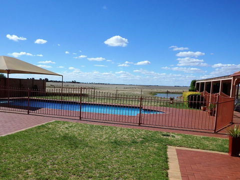 Fairways Bed & Breakfast At Jerilderie - Accommodation Kalgoorlie 1