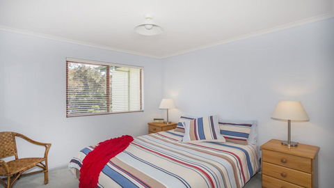 Fathoms 17 - Mollymook ALL LINEN PROVIDED - Accommodation Kalgoorlie 2