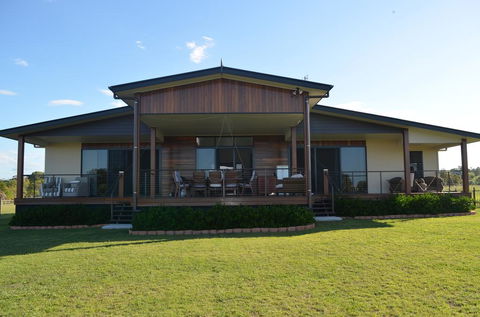 Fraser Views Bed And Breakfast - Accommodation Kalgoorlie 0