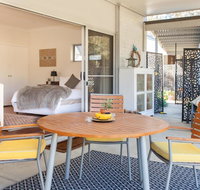 Gartelmann Studio  Gartelmanns Wines walk to The Deck Cafe  Wine tasting - Accommodation Kalgoorlie