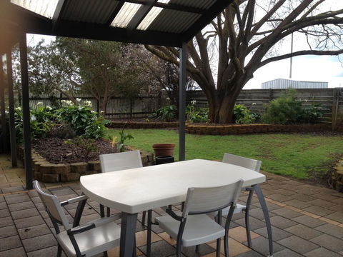 Girraween House - Accommodation Kalgoorlie 2