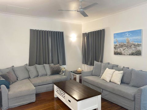 Golden Sands At Beachmere - Accommodation Kalgoorlie 3