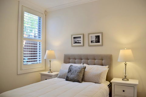 Gorgeous Row Terrace Near Sydney Harbour Bridge - Accommodation Kalgoorlie 1