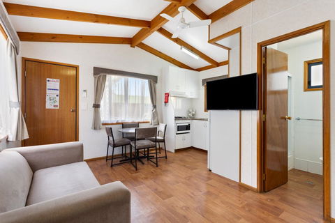 Goulburn South Caravan Park - Accommodation Kalgoorlie 0