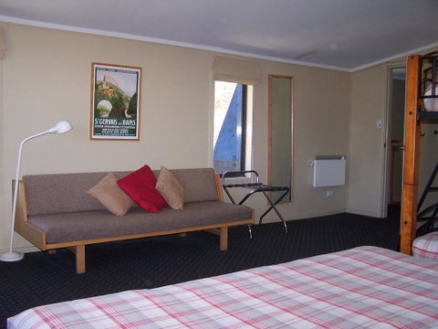 Guthega Inn - Accommodation Kalgoorlie 2