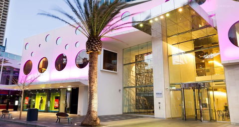 H Ocean View In Surfers Paradise - Accommodation Kalgoorlie 1