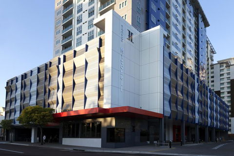 H On Mitchell Apartment Hotel - Accommodation Kalgoorlie 0