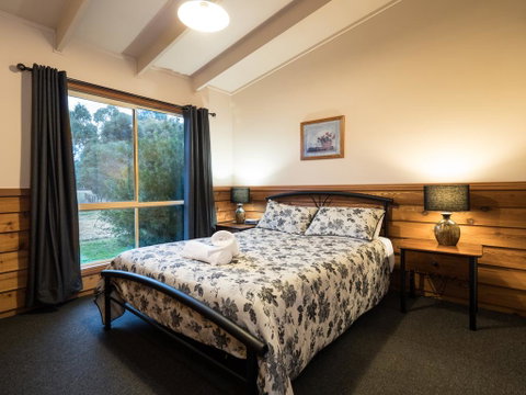 Halls Haven Resort - Accommodation Kalgoorlie 3
