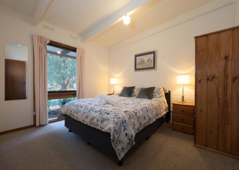 Halls Haven Resort - Accommodation Kalgoorlie 2