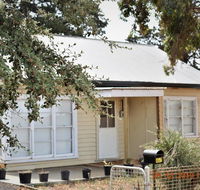 Happy cozy house for holidays Beach BBQ Pet friendly 35kms from CBD in country life style  - Accommodation Kalgoorlie
