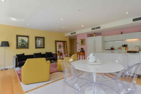 HAZEL Chapel St Socialite. Pool, Spa & Gym - Accommodation Kalgoorlie 1