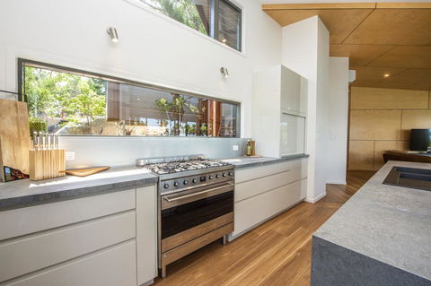 Headland House - Accommodation Kalgoorlie 1
