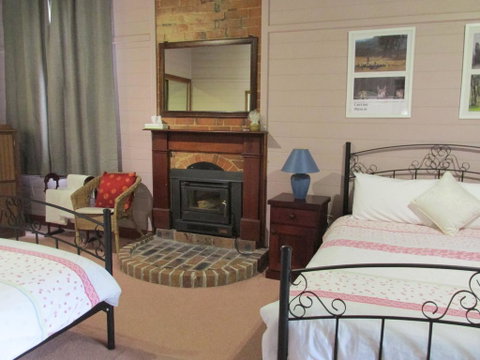 Henry's Cottage - Accommodation Kalgoorlie 3