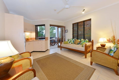 Hibiscus Hi - Accommodation Kalgoorlie 0