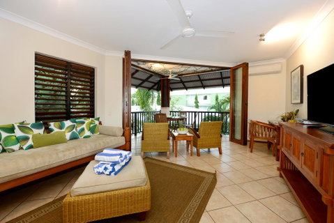Hibiscus Hideaway - Accommodation Kalgoorlie 0