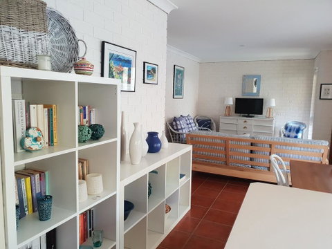 High View Beach Haven - Accommodation Kalgoorlie 0