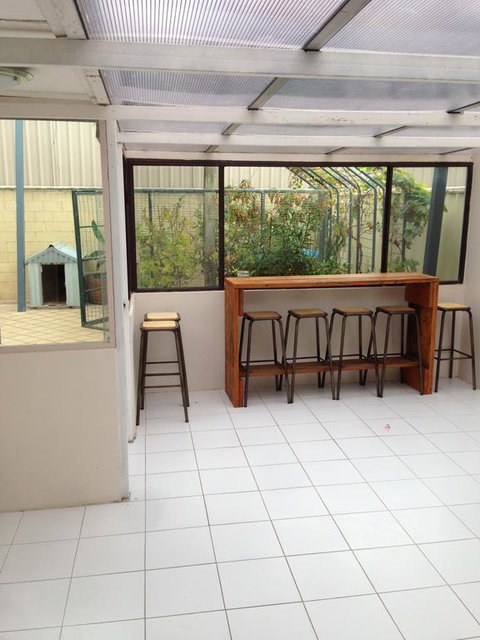 Hillarys Family Holiday Home - Accommodation Kalgoorlie 1