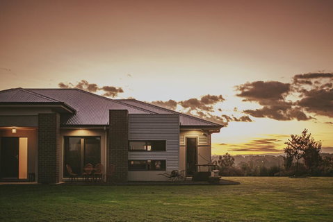 Hillcrest - Accommodation Kalgoorlie 0