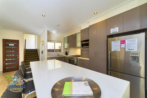 Holiday Home Bayhill Manor - Accommodation Kalgoorlie 2